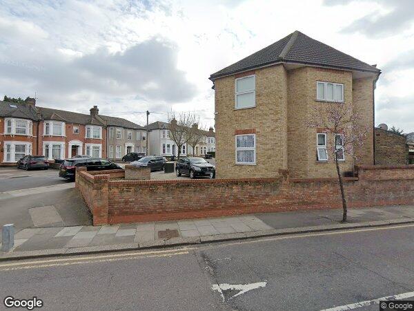 Flat Northbrook Road in Greater London