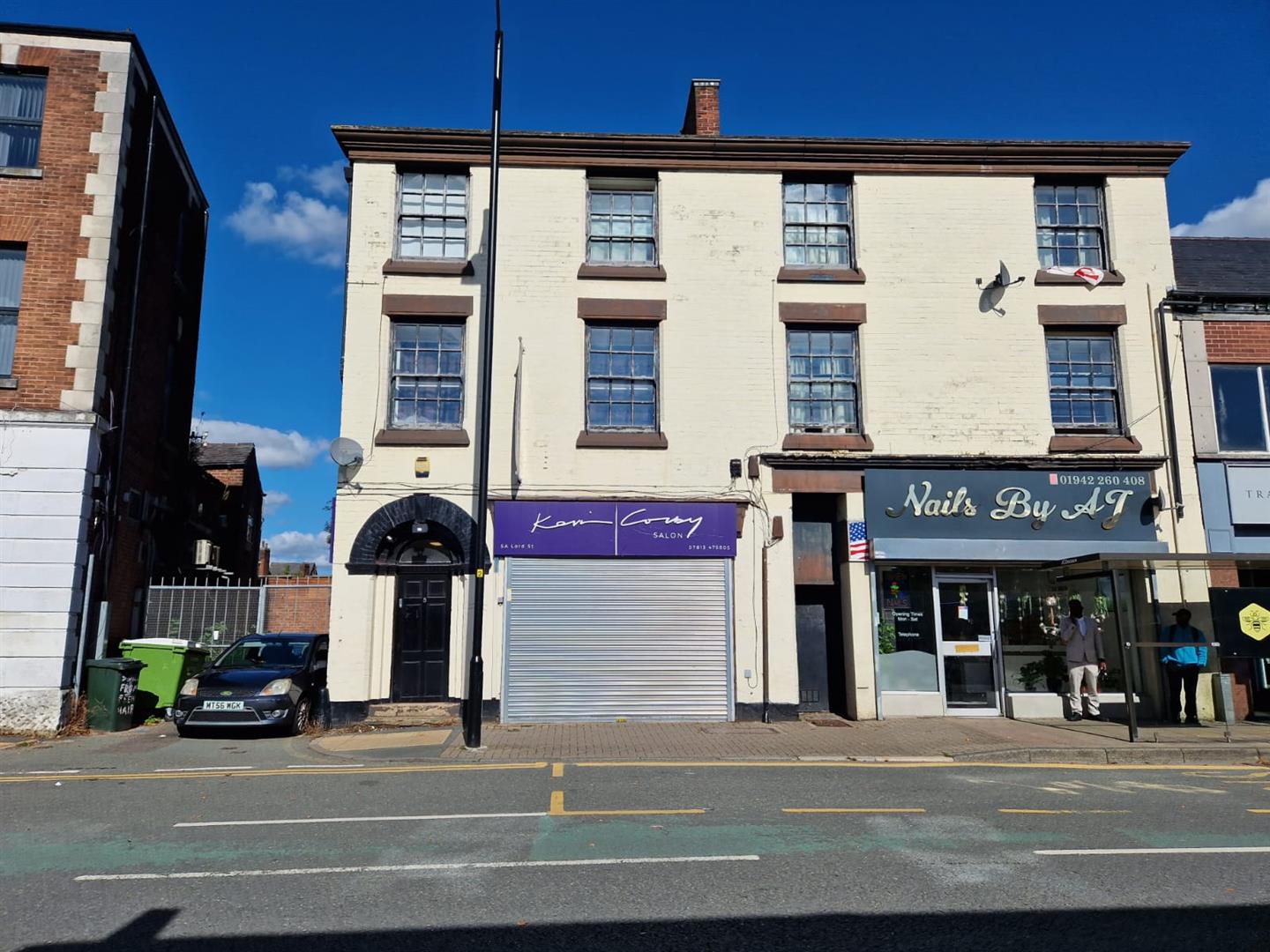 Flat Lord Street in Leigh