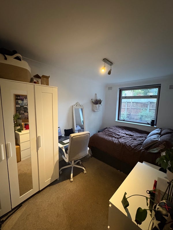 Room Alwyne Square in Greater London