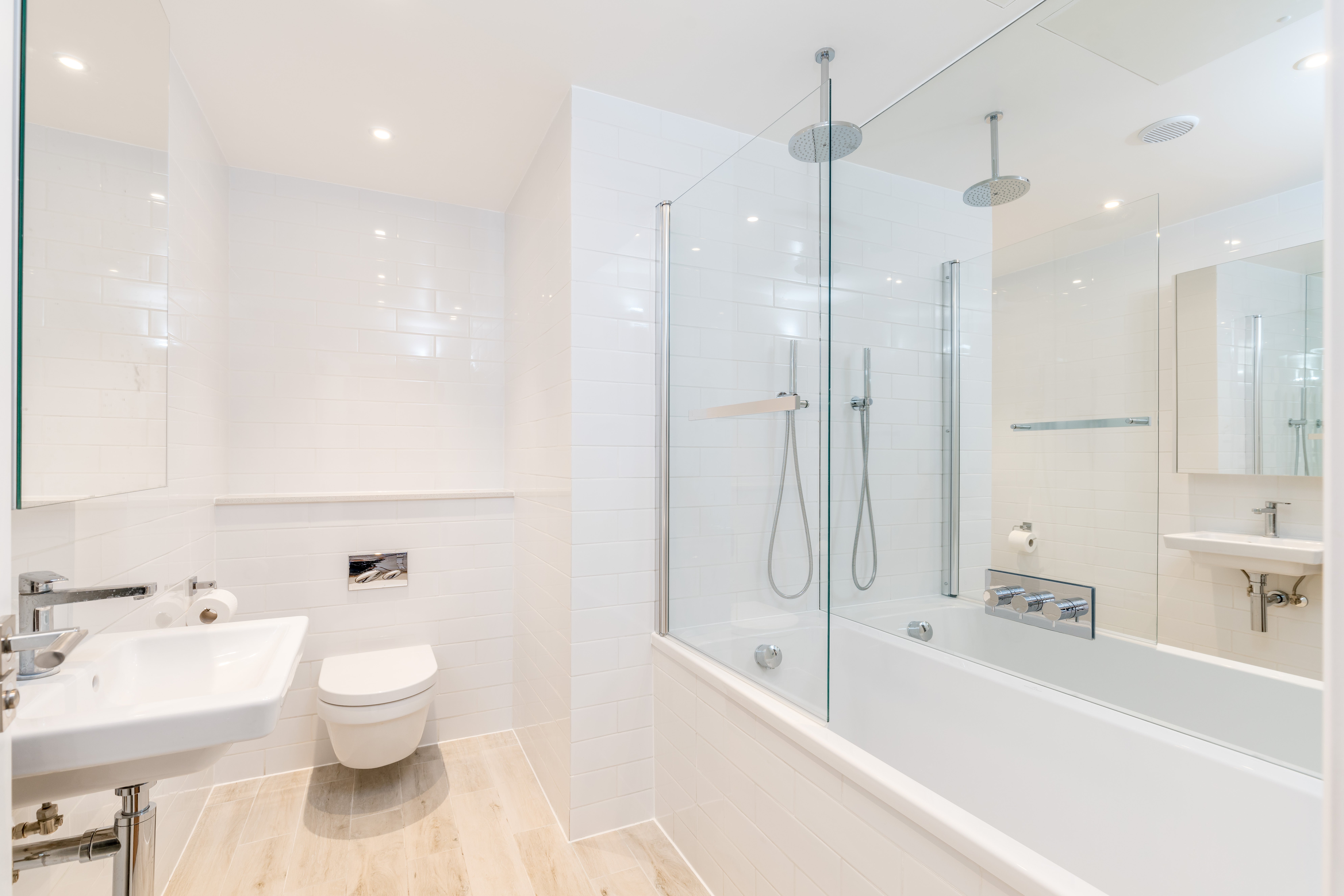 Flat Finchley Road in Greater London