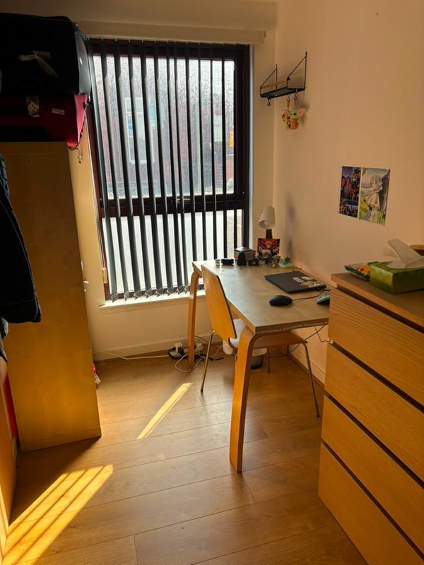 Room Hotspur Street in Glasgow