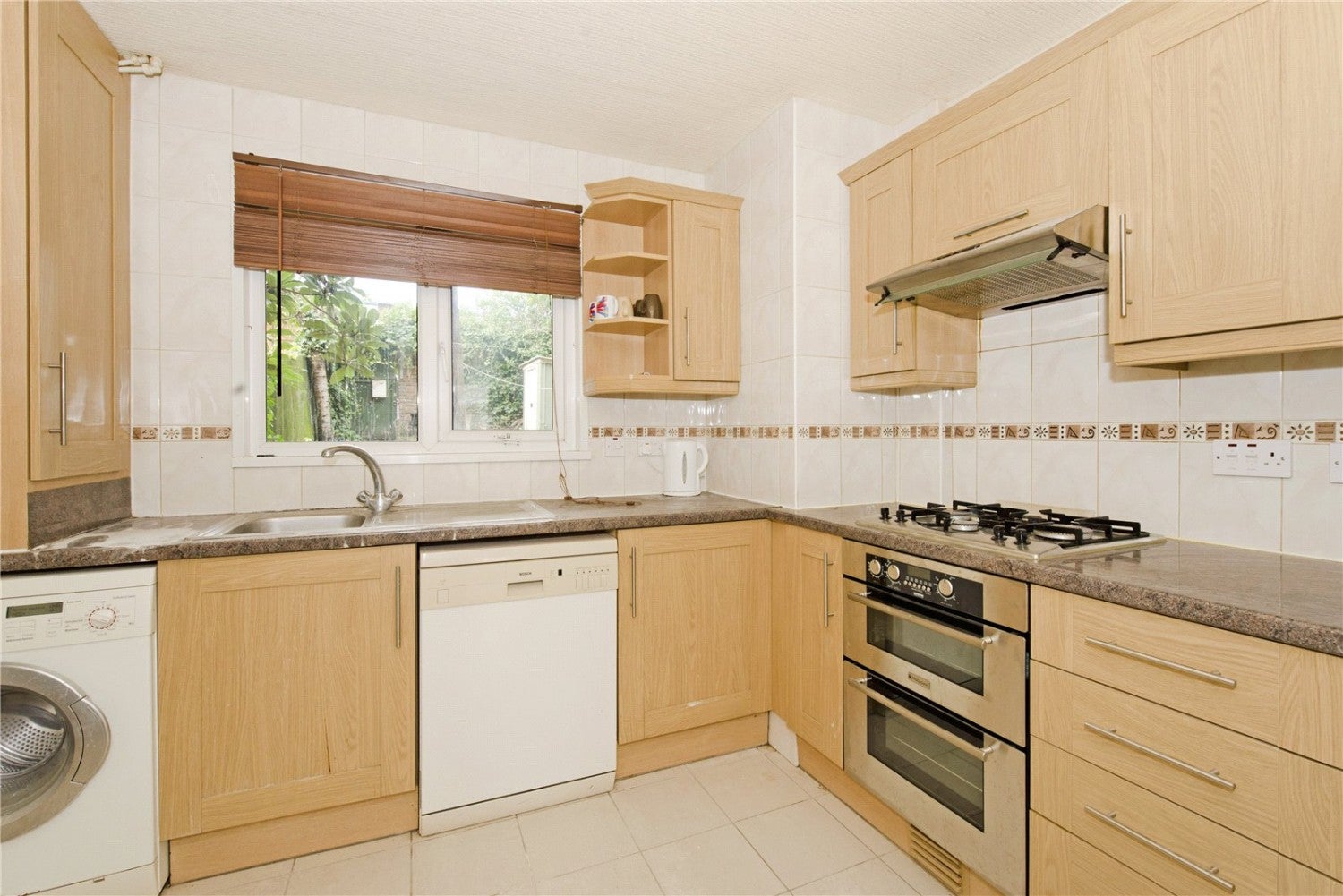 House Ashby Grove in Greater London