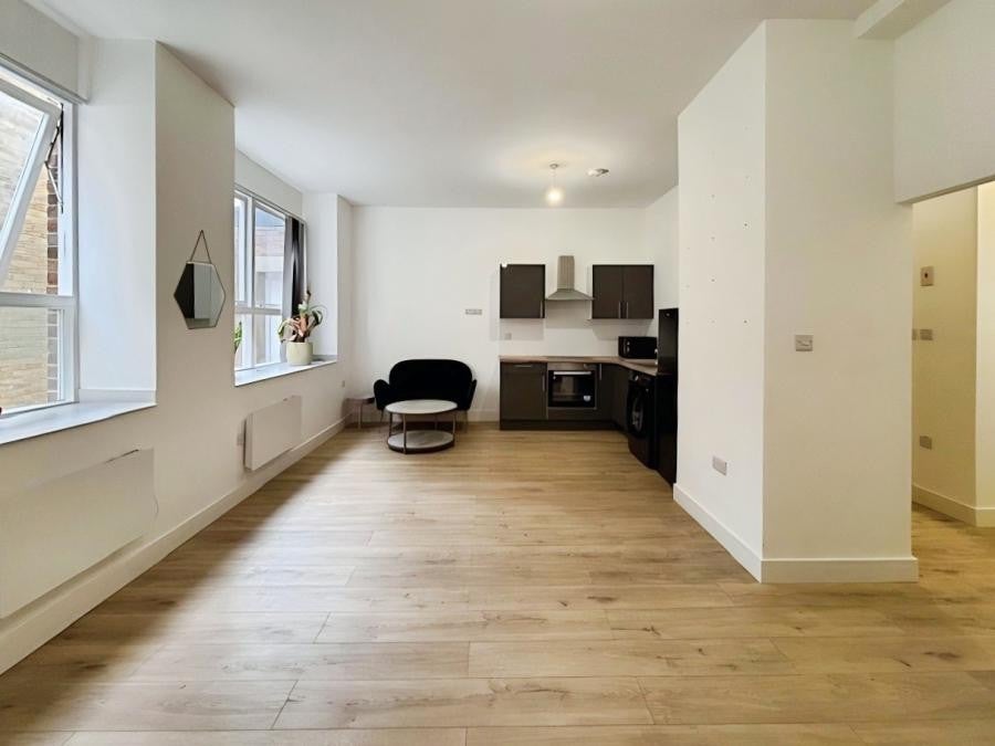 Flat Wellington Street in Luton