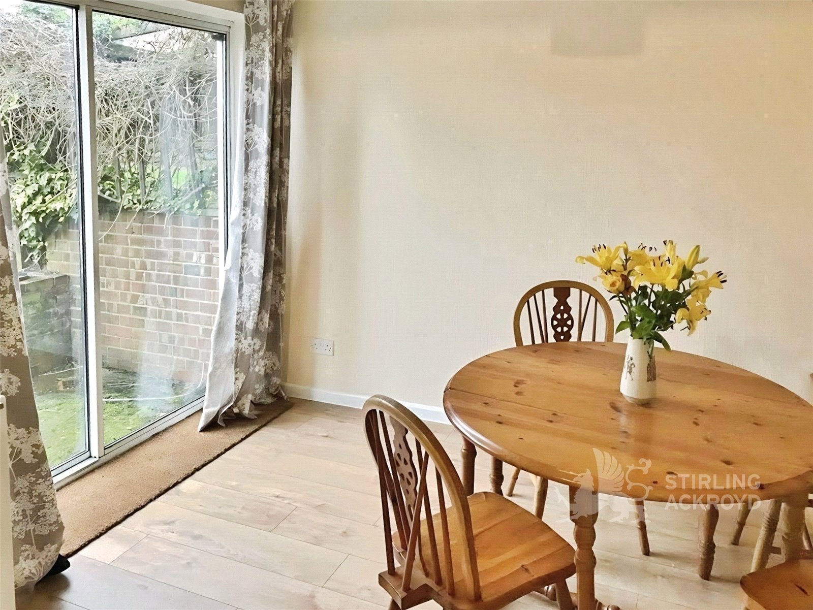Flat Cabell Road in Guildford