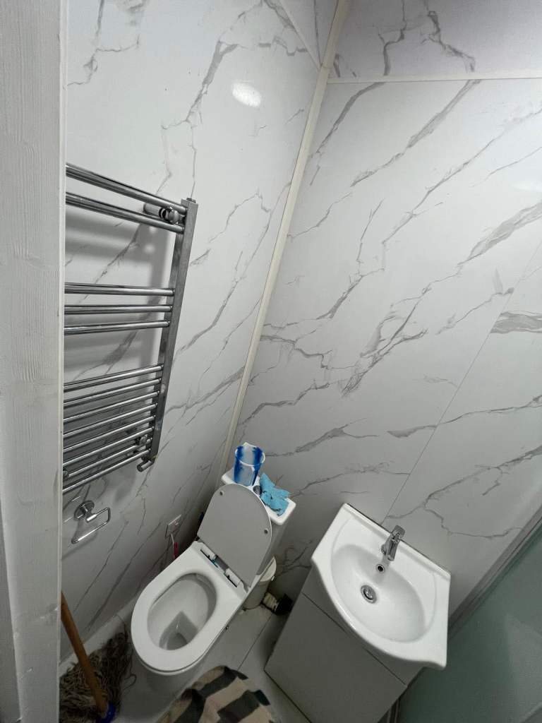 Room The Green in Greater London