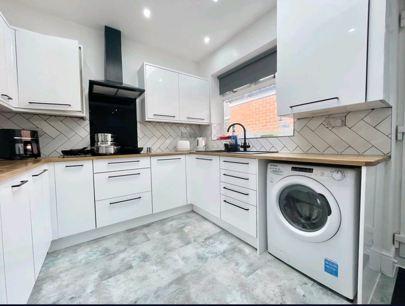 Room Neill Road in Sheffield
