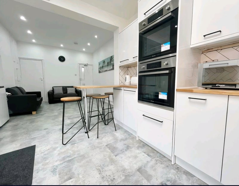Room Neill Road in Sheffield