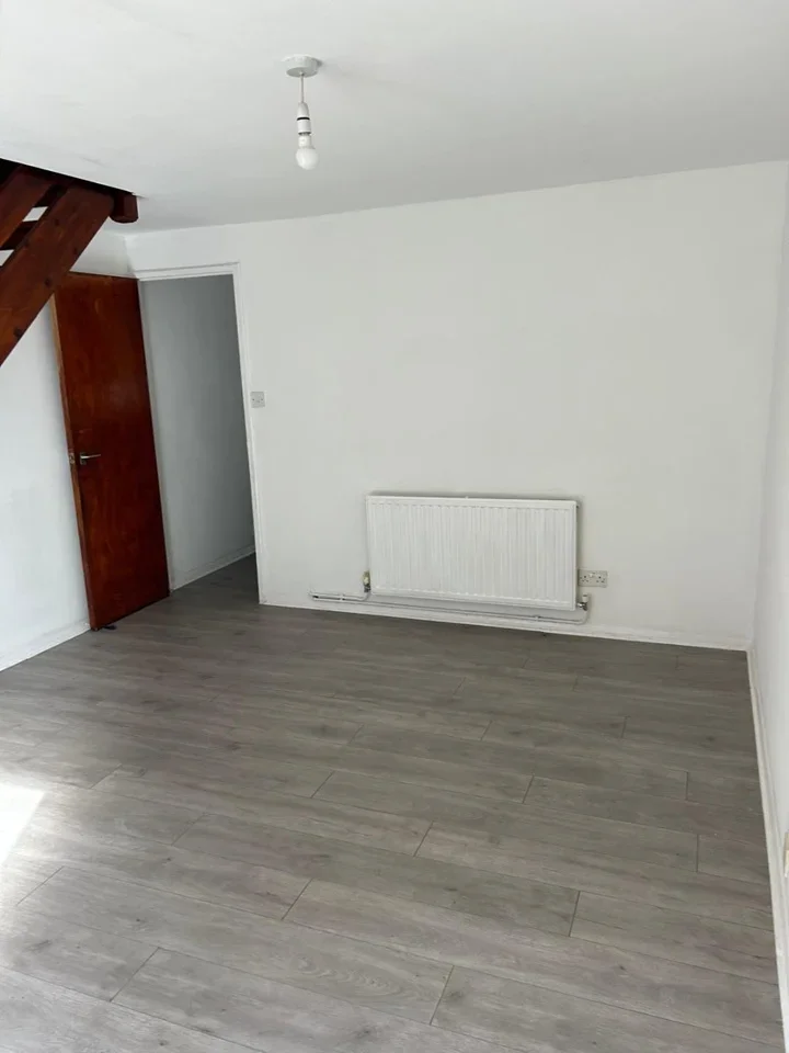 House Florence Close in Grays