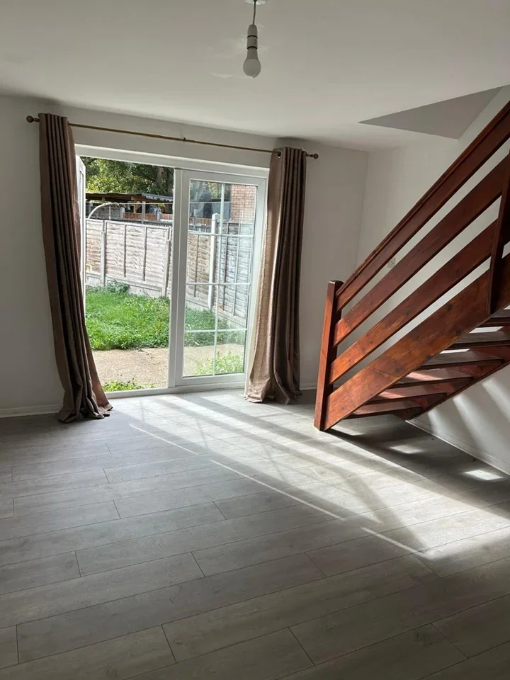 House Florence Close in Grays