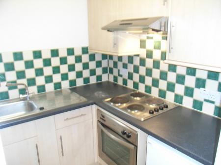 Flat Crown Lane in Ludgershall
