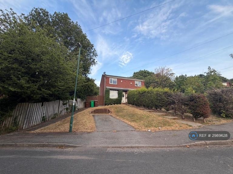 House Fairmead Close in Nottingham