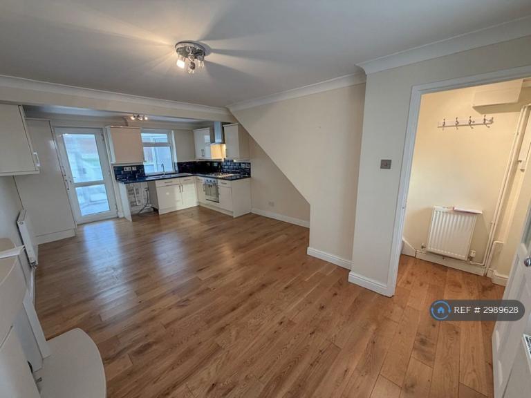 House Fairmead Close in Nottingham
