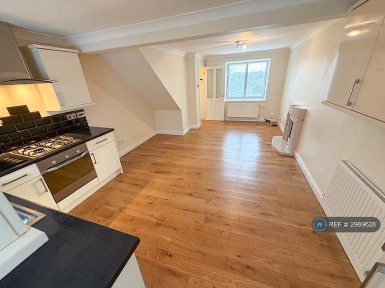 House Fairmead Close in Nottingham