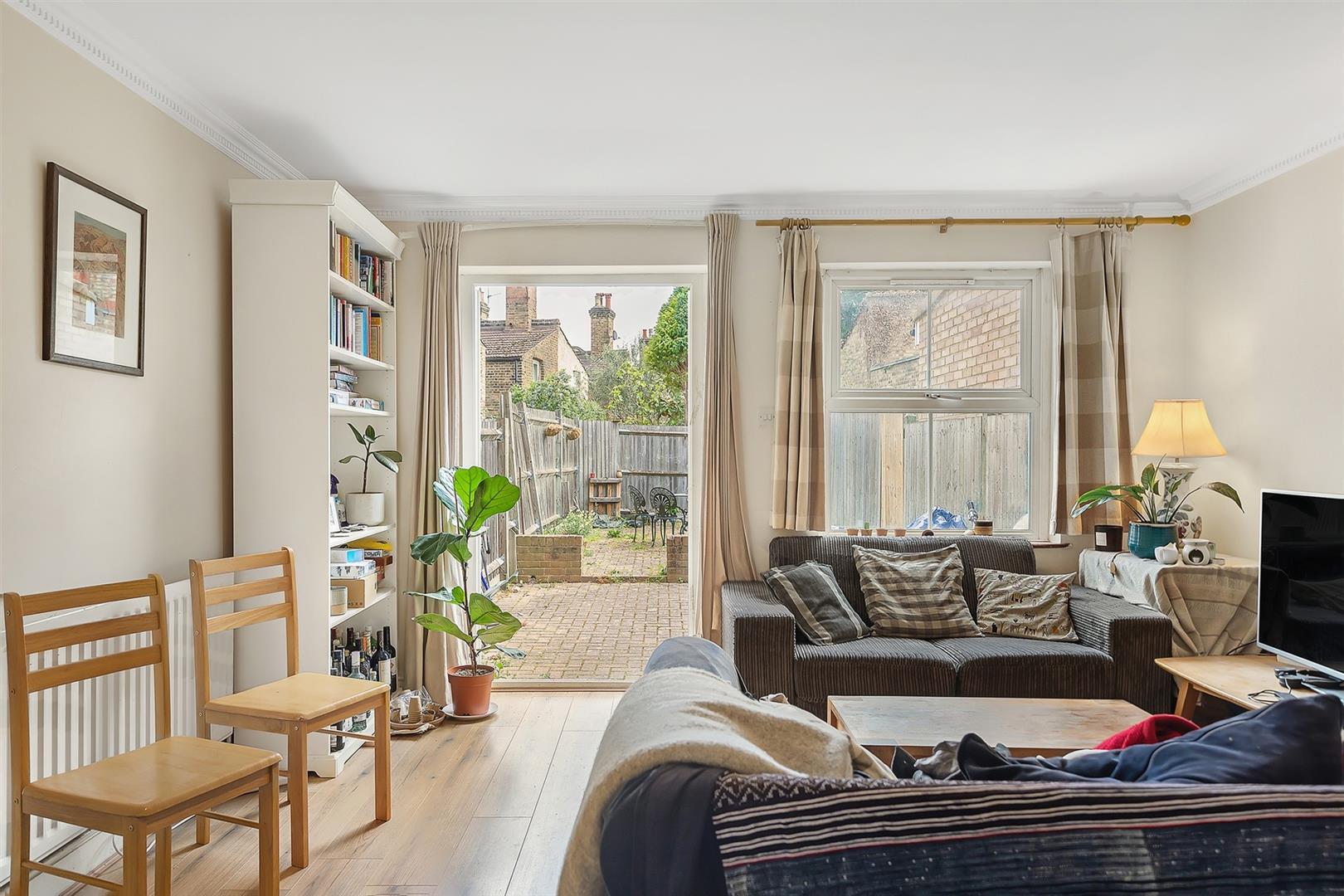 Room Friary Road in Greater London