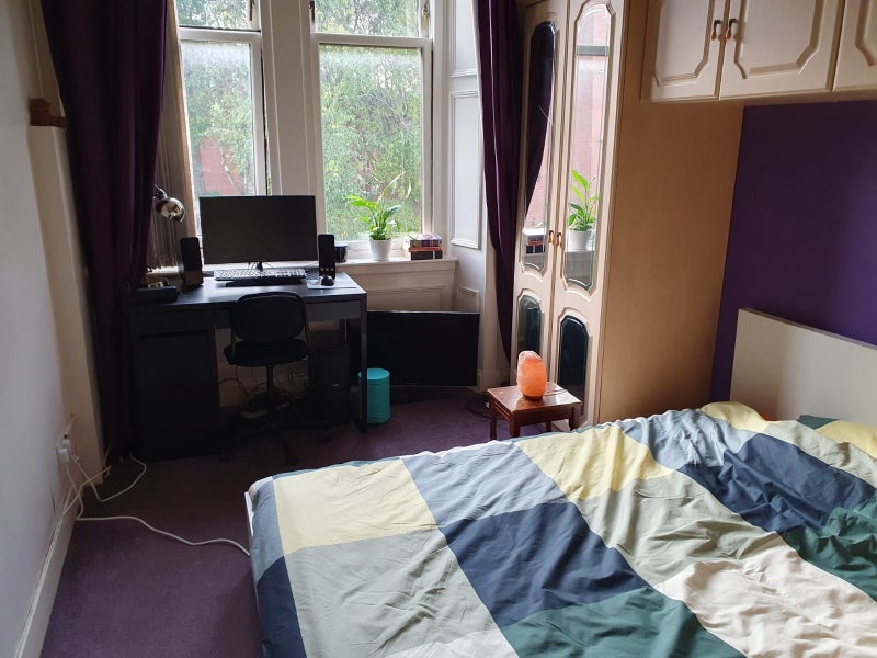 Room Braeside Street in Glasgow