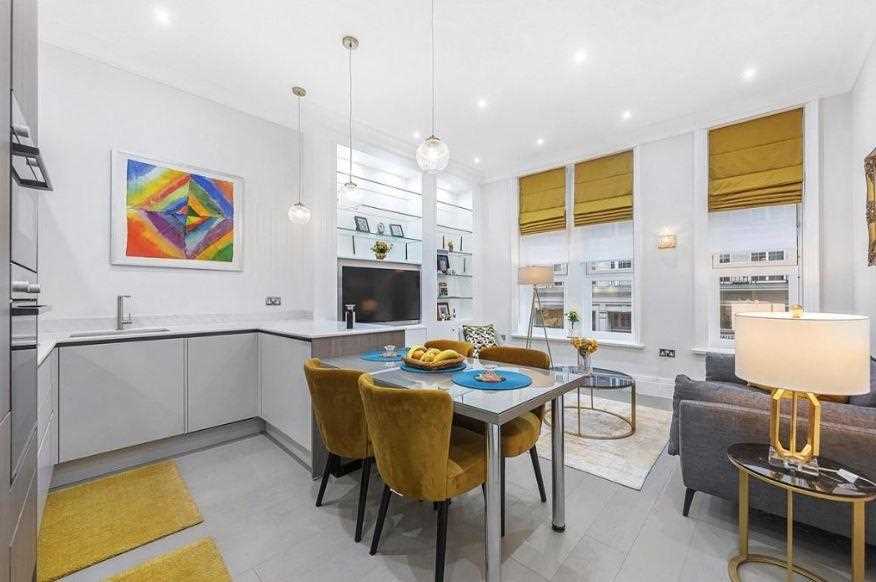 Flat Berkeley Street in City of Westminster