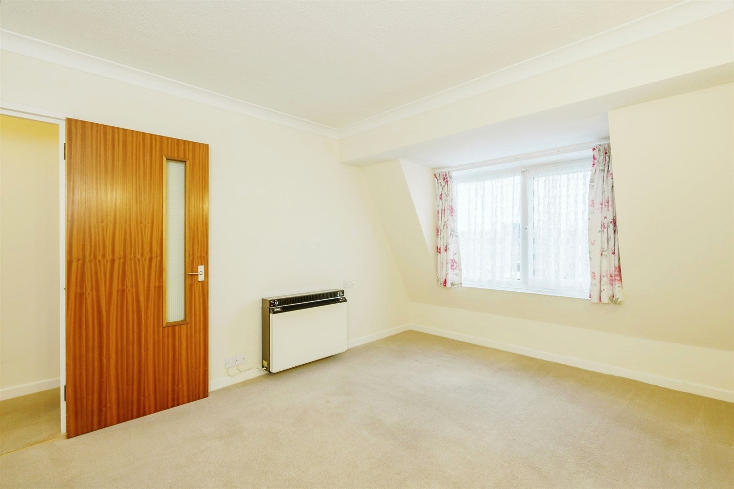 Flat Aldwick Road in Arun