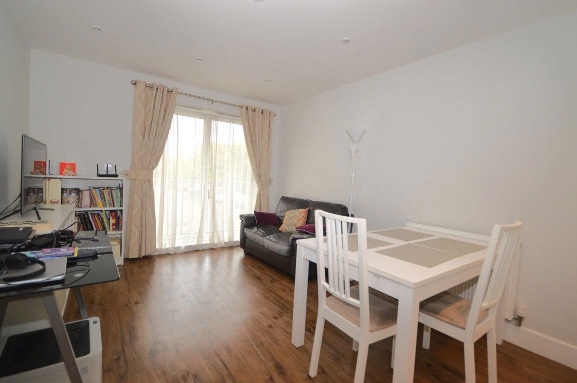 Flat Charrington Place in St Albans