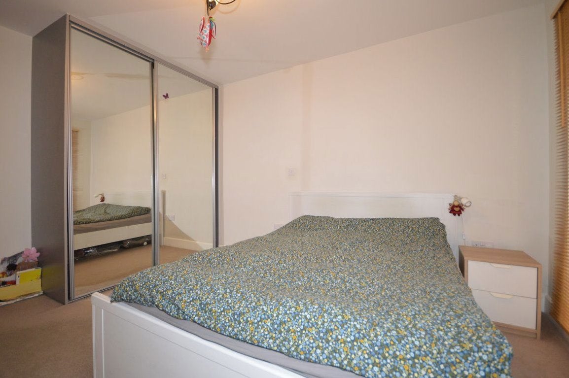 Flat Charrington Place in St Albans