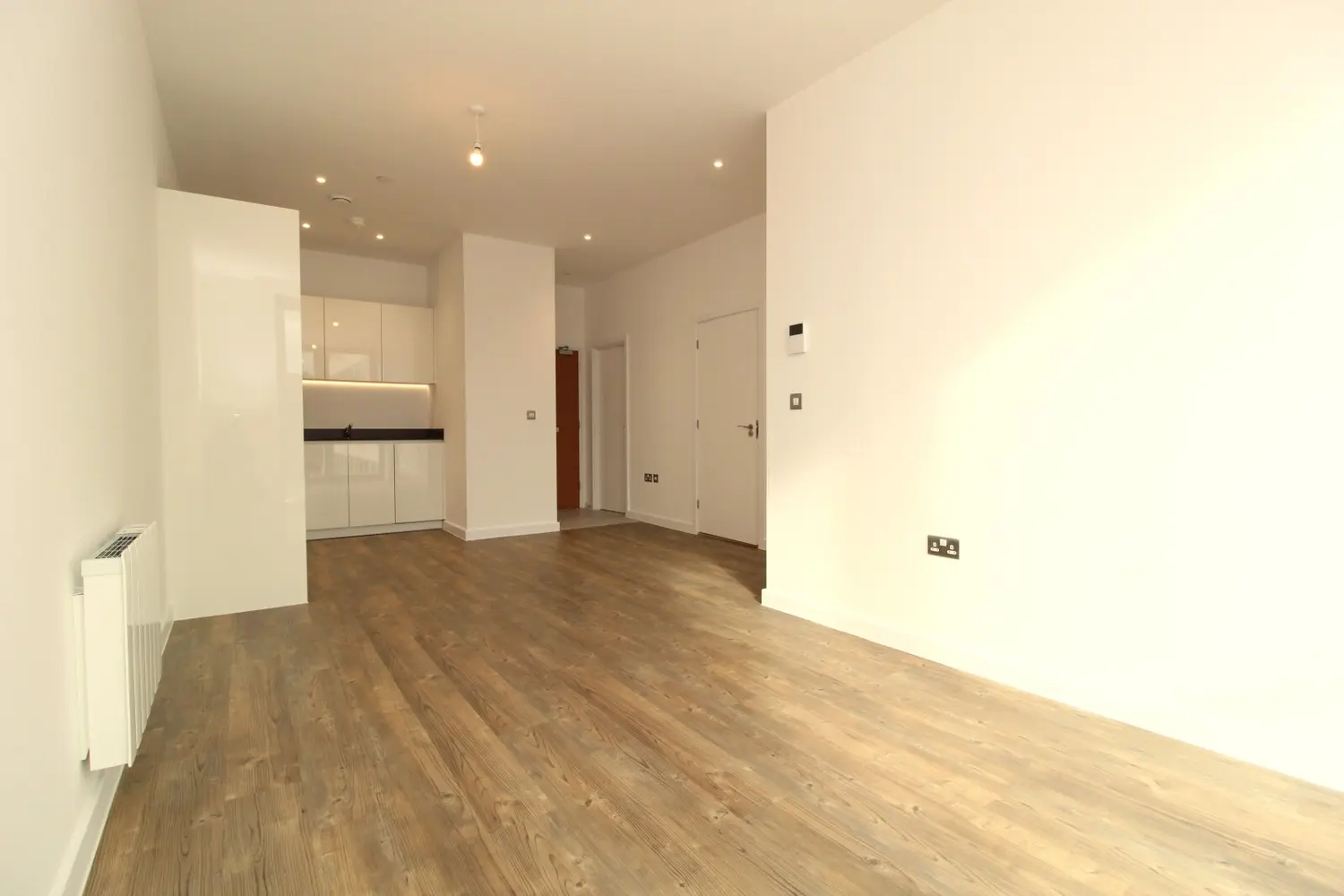 Flat Clive Road in Brentwood