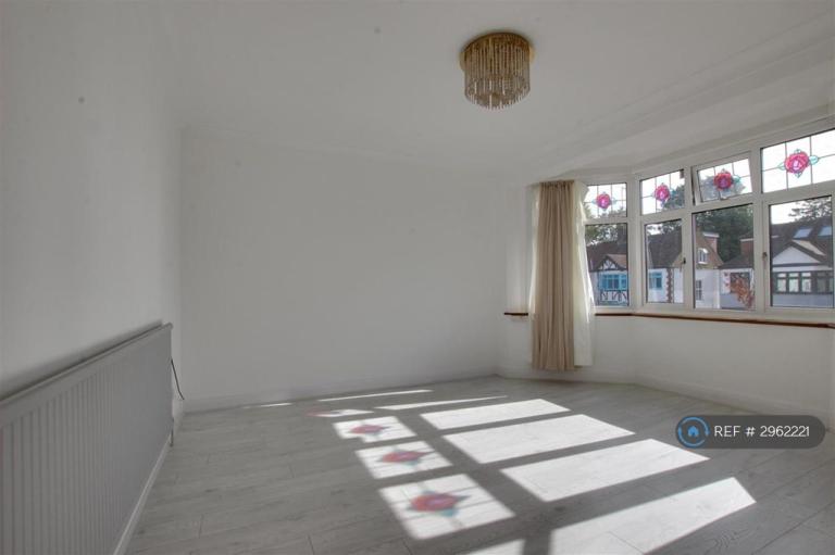 House Willow Walk in Greater London