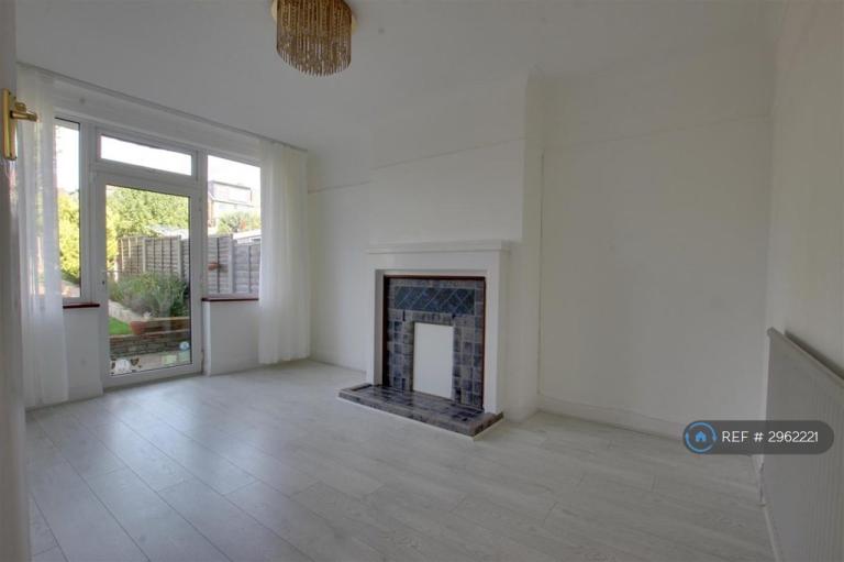 House Willow Walk in Greater London
