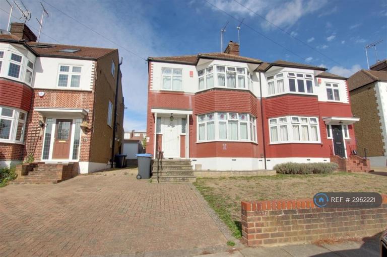 House Willow Walk in Greater London