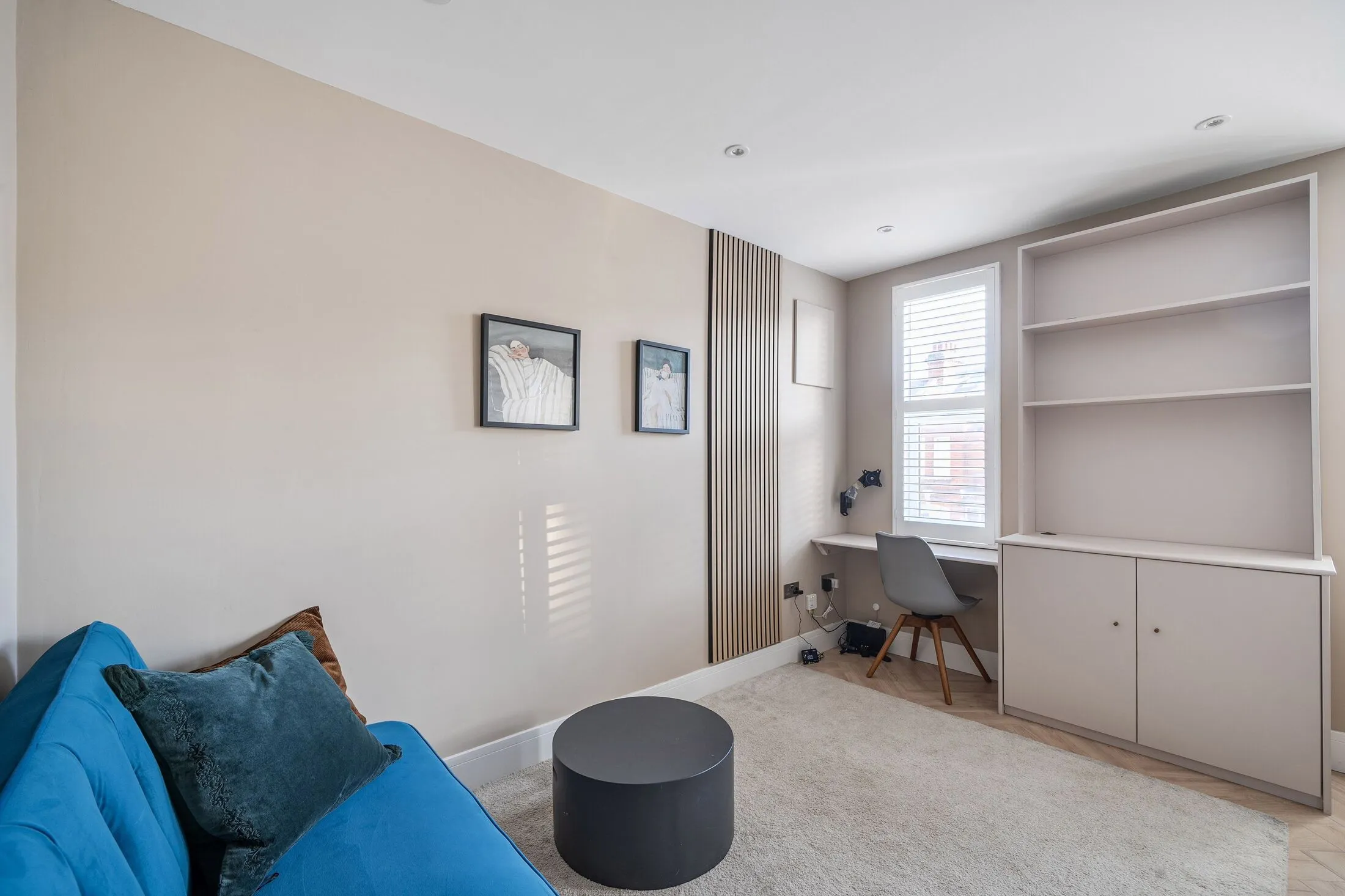 Flat Wellsborough Mews in Greater London