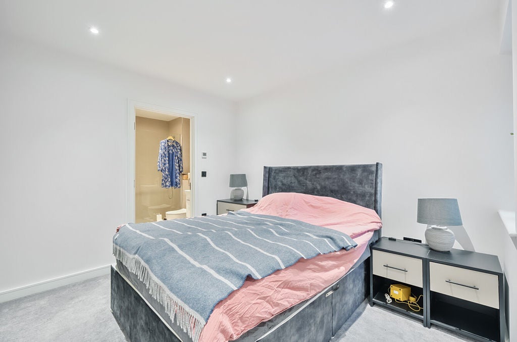 Flat Selcroft Road in Greater London