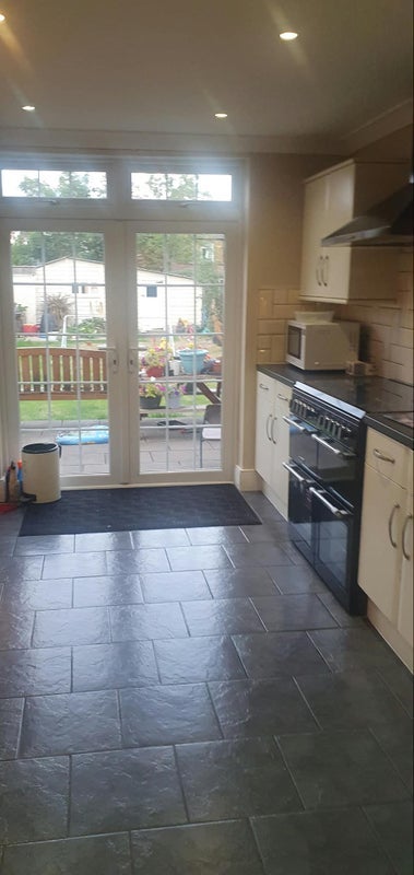 Room Ederline Avenue in Greater London