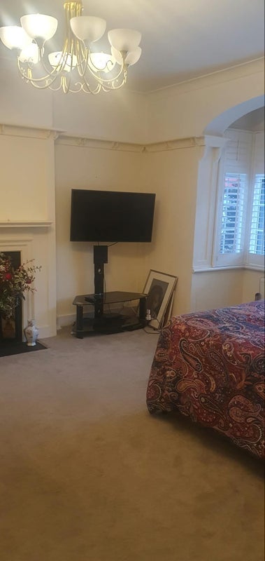 Room Ederline Avenue in Greater London