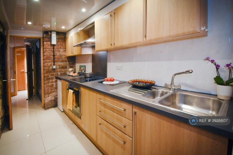 Flat Wostenholm Road in Sheffield