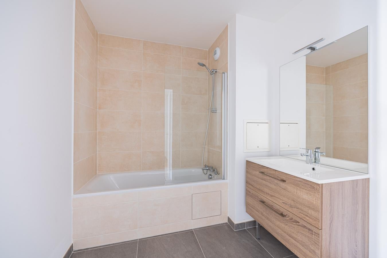 Flat Rue Pierre in Saint-Ouen-sur-Seine