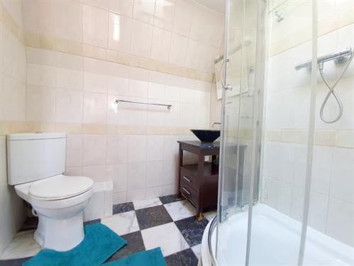 Room Denbigh Street in City of Westminster