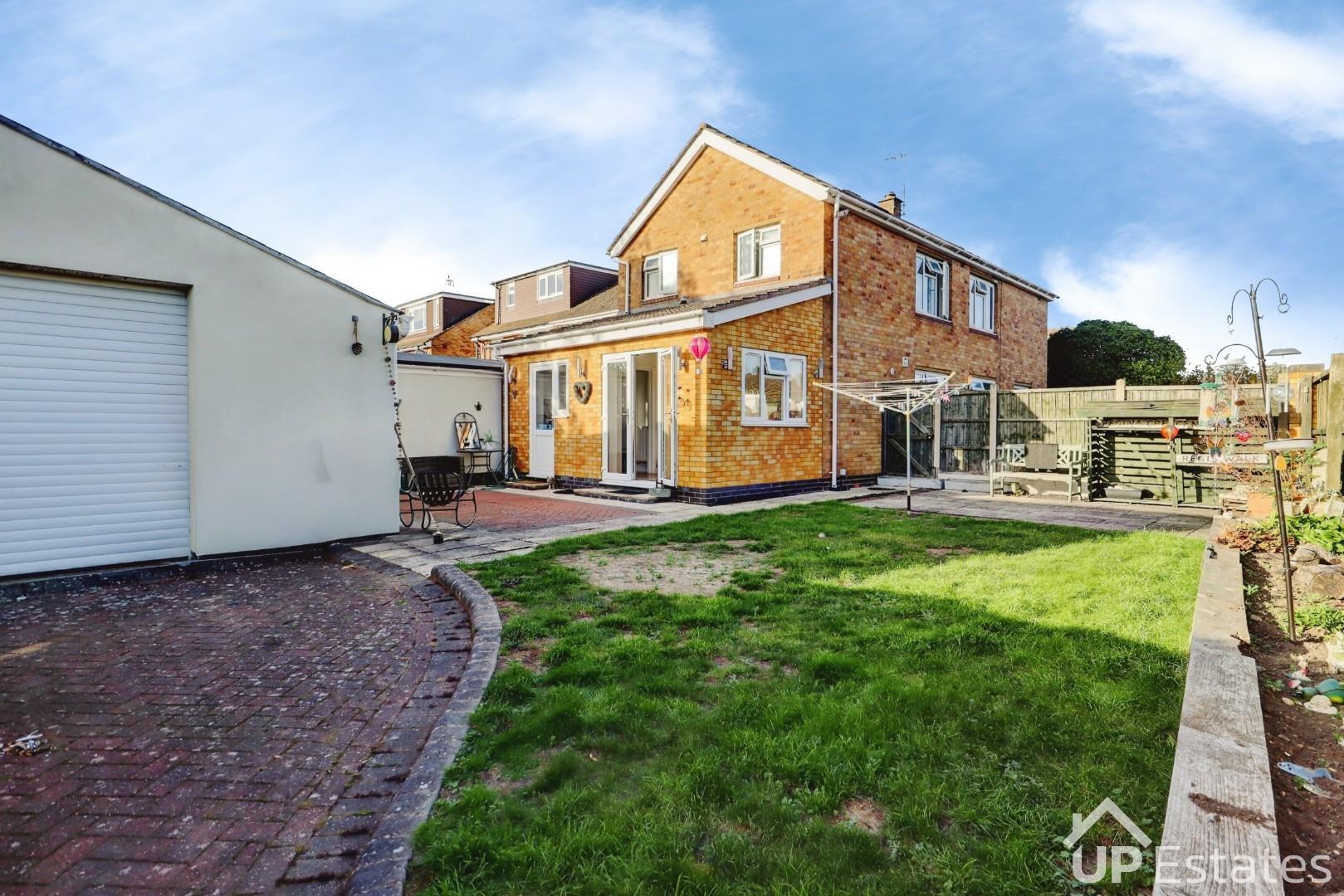House Regis Walk in Coventry