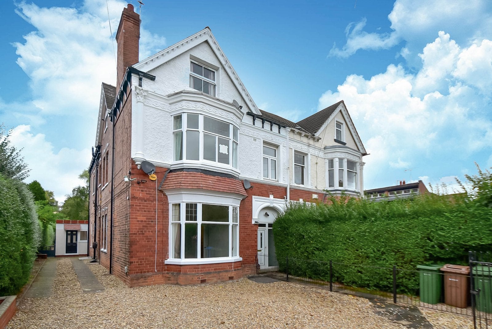 House Davenport Avenue in Hessle