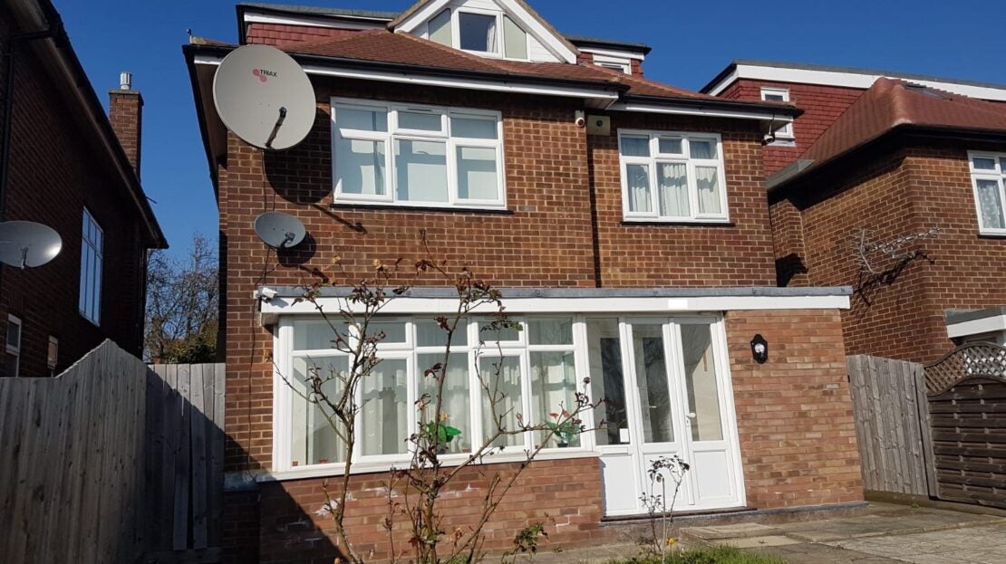 House Dollis Hill Lane in Greater London
