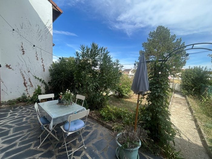 House Rue Joachim du Bellay in Poitiers
