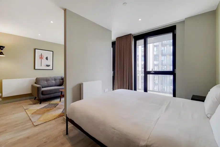 Room Olympic Way in Greater London