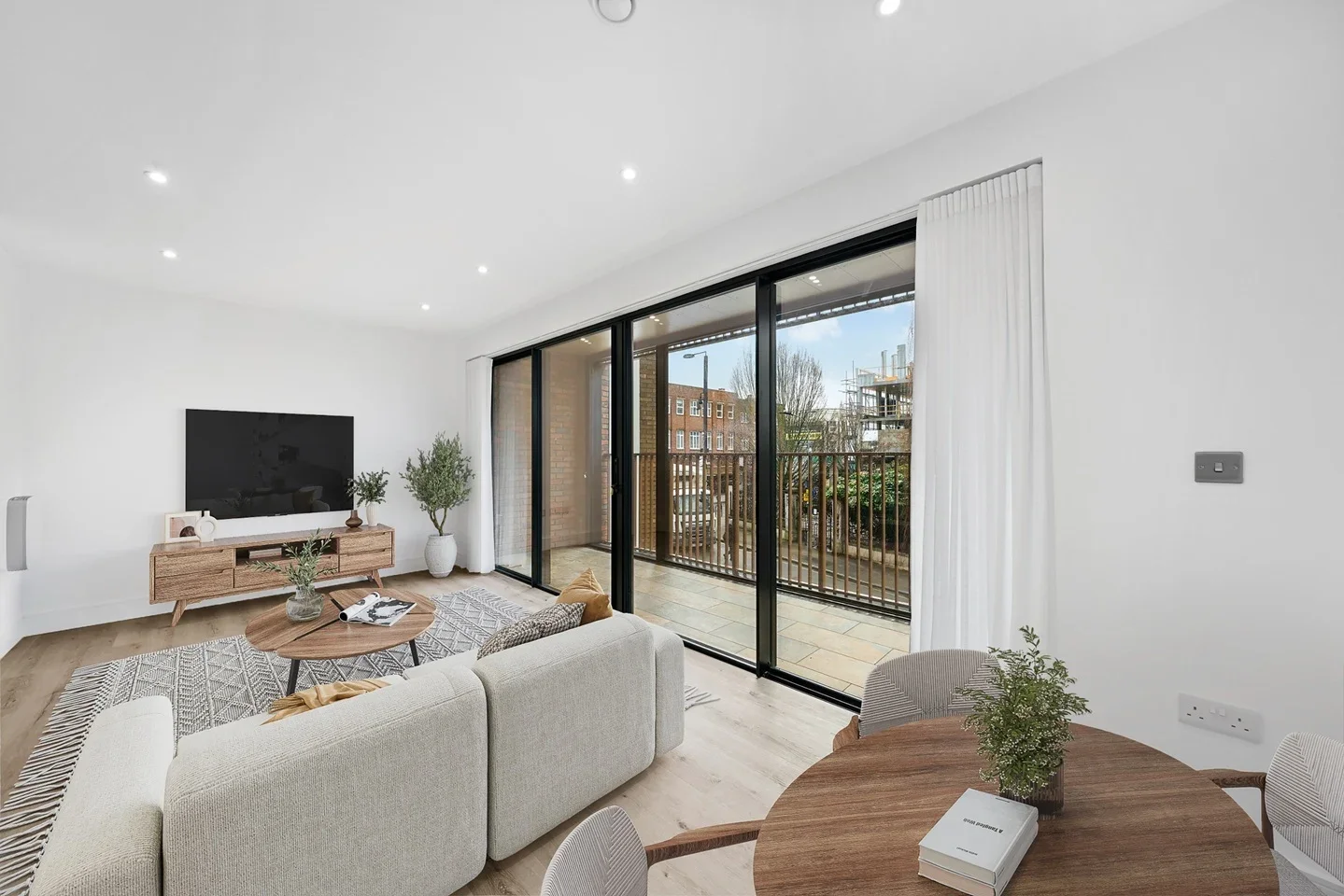 Flat Coomer Place in Greater London