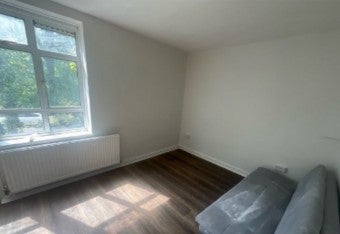 Flat Greville Road in Greater London