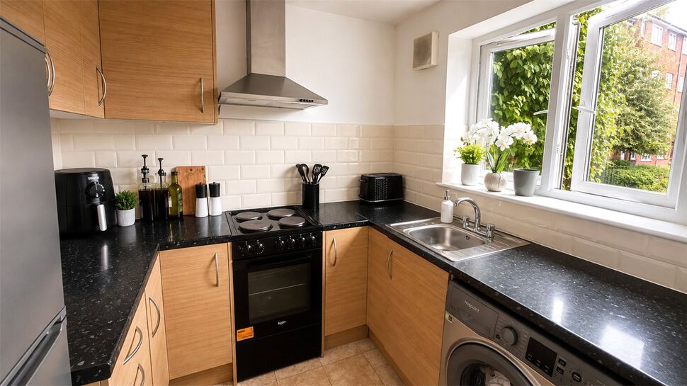 Flat John Williams Close in Greater London