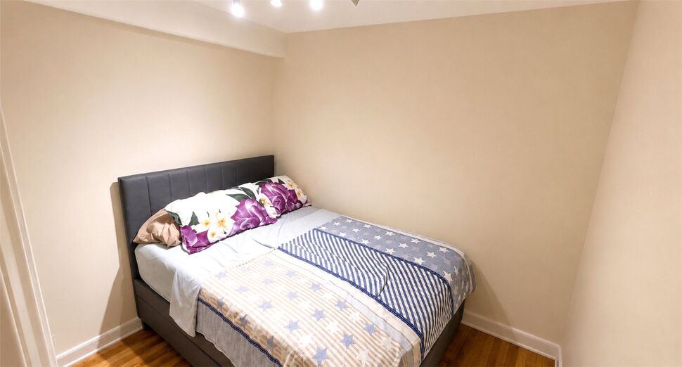 Flat John Williams Close in Greater London