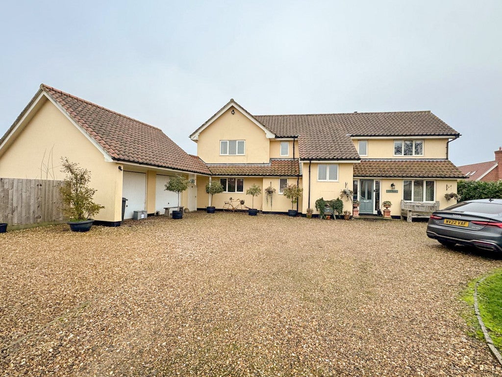 House Wilding Road in Mid Suffolk