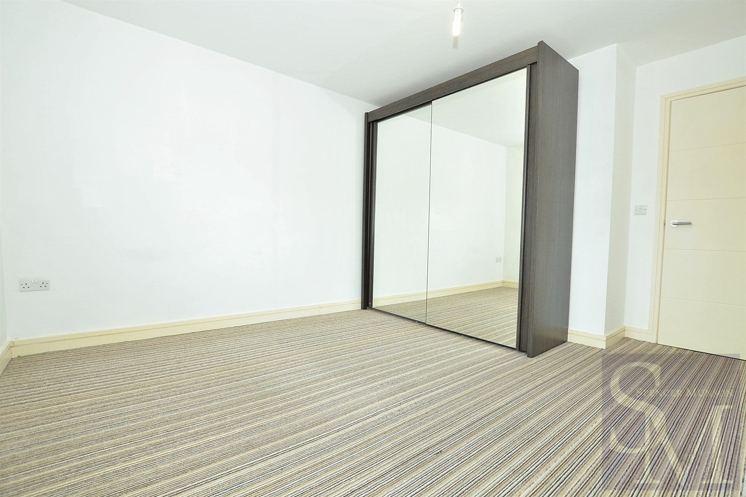 Flat Cyprus Place in Greater London