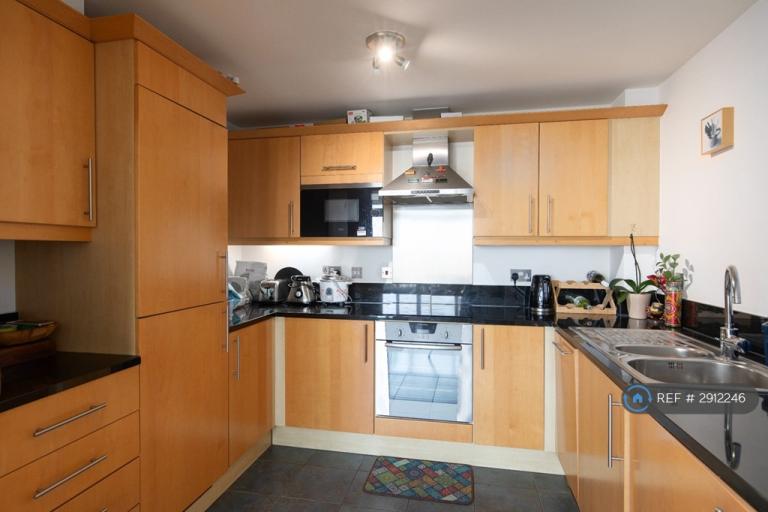 Flat Cassilis Road in Greater London