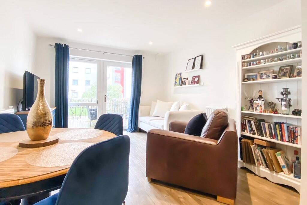 Flat John Thornycroft Road in Southampton