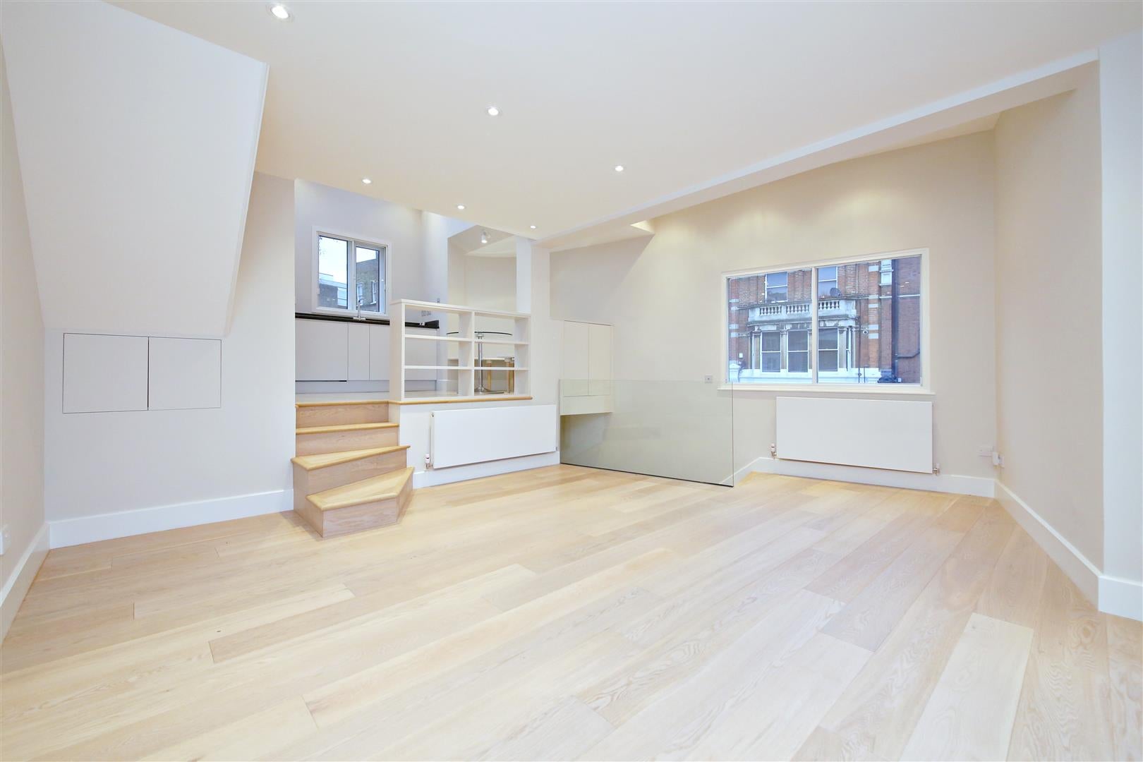 House Mulberry Close in Greater London