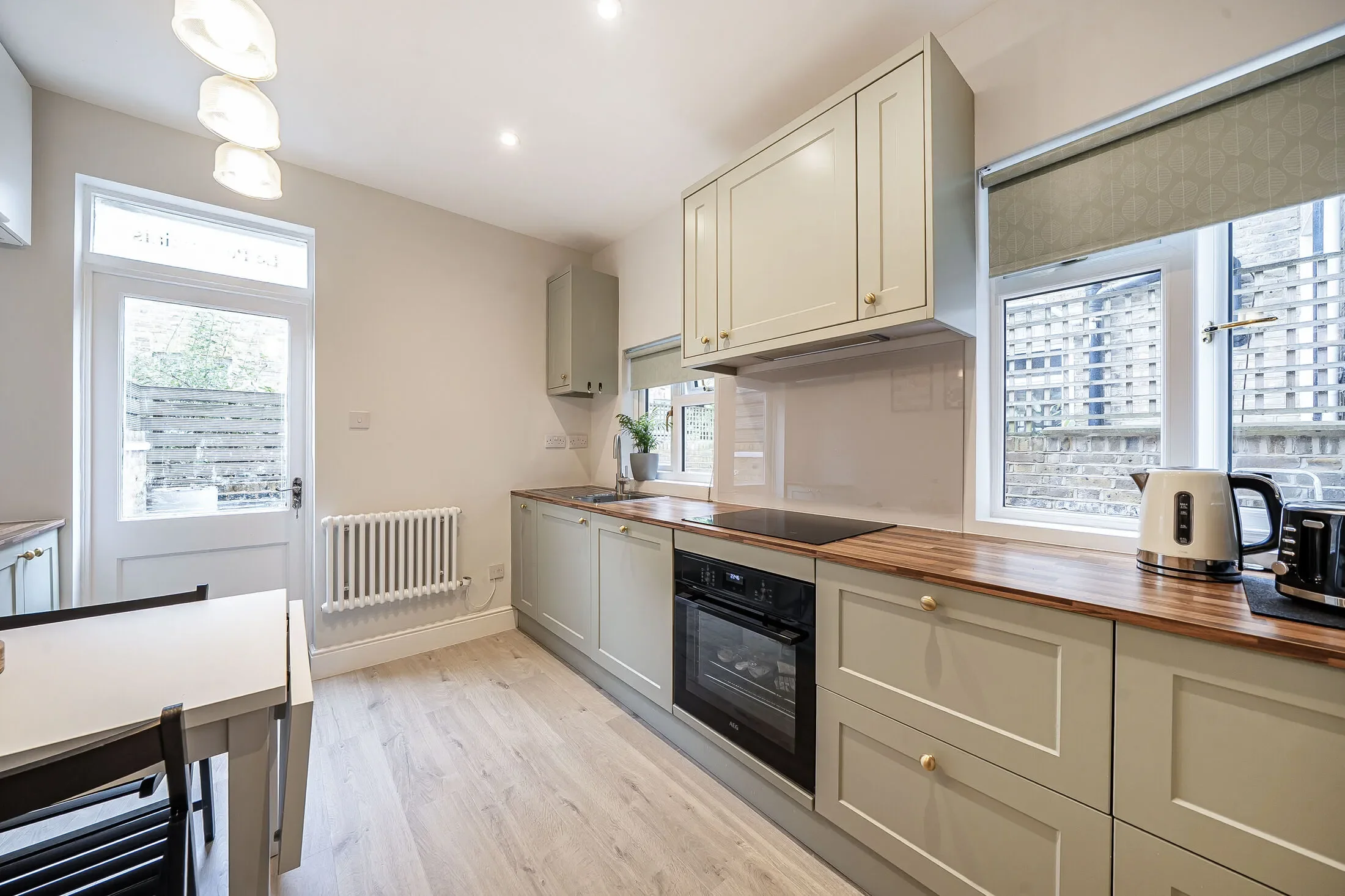 Flat Burnaby Street in Greater London