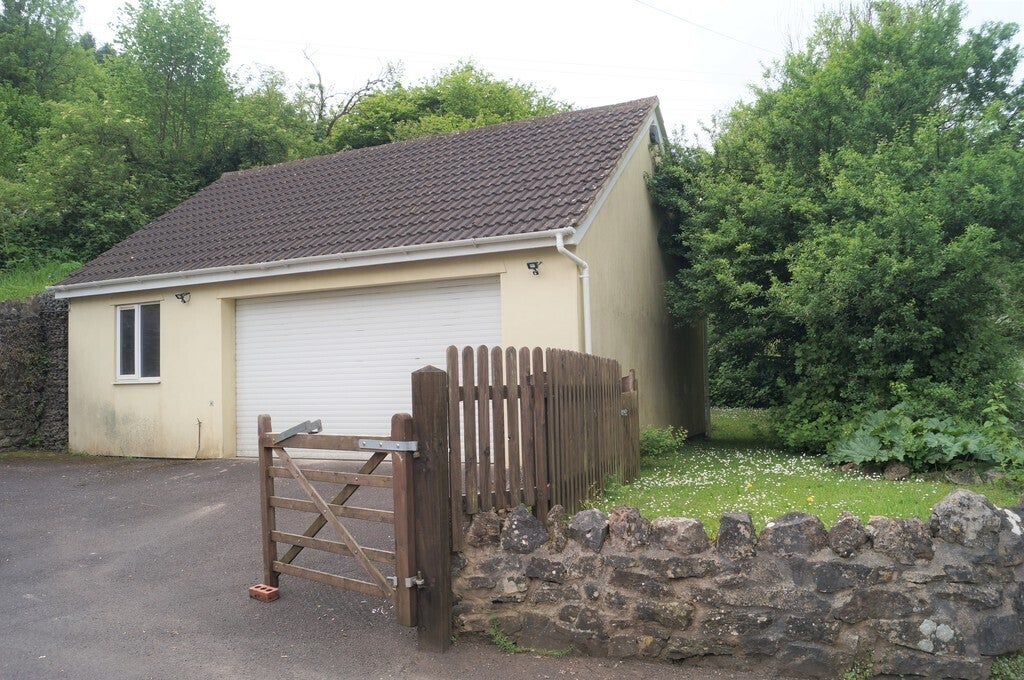 House Gurney Slade Bottom in Gurney Slade
